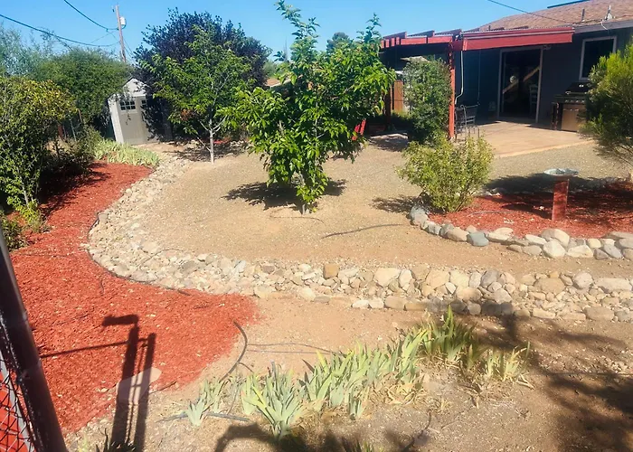 Quiet Close To Old Town Holiday home *